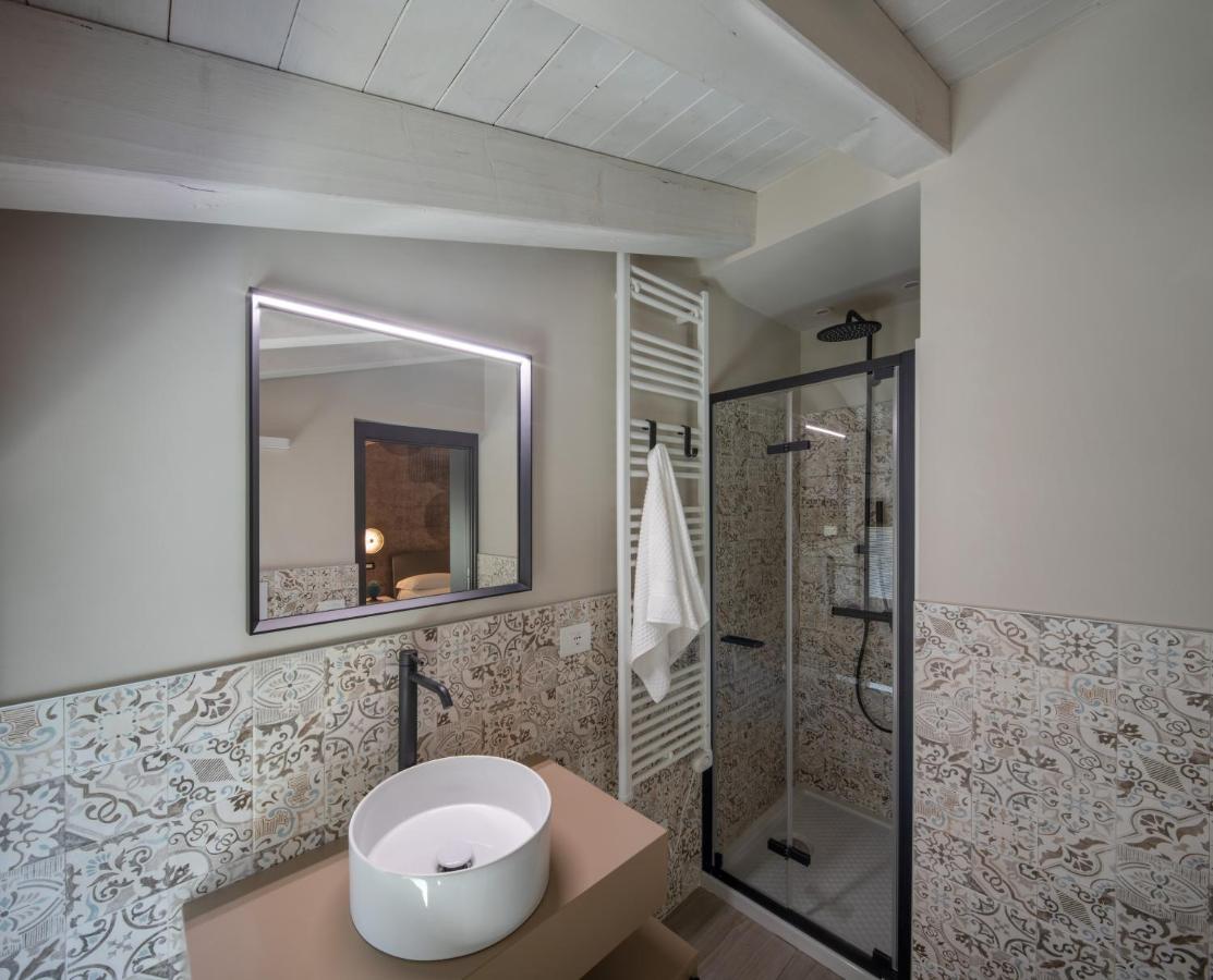 Monte Isola - Decio Rooms Exterior photo